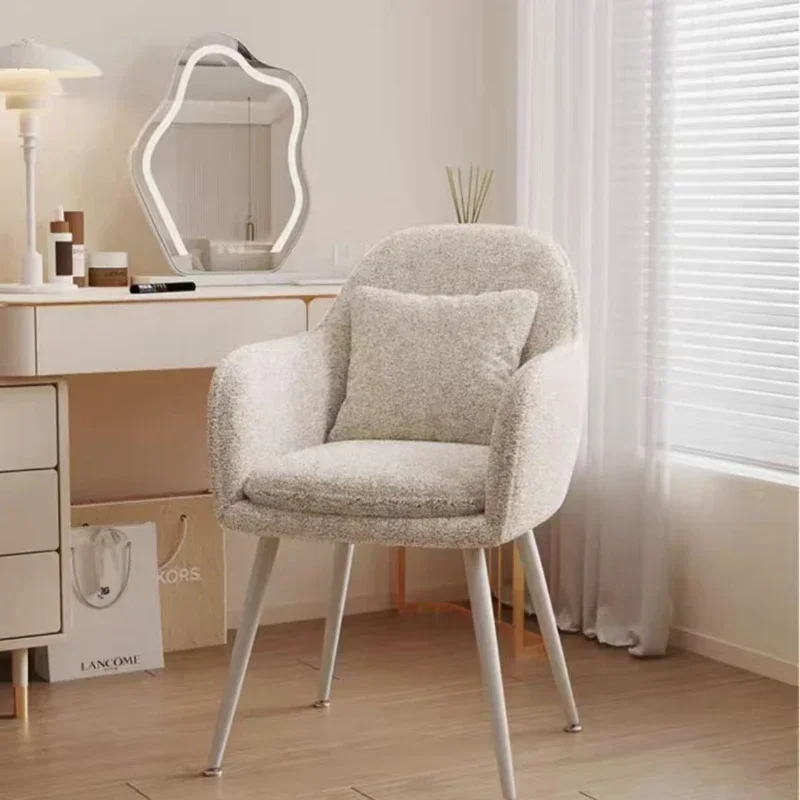 Luxurious Lamb-Wool Makeup Chair:Dresser Stool with Comfortable Wide Seats Elegant Lounge Chair
Luxurious Lamb-Wool Makeup Chair:Dresser Stool with Comfortable Wide Seats Elegant Lounge Chair