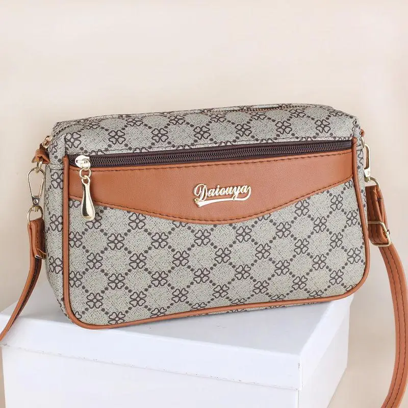 New Small Square Bag Trend Female Shoulder Bags Fashion Print Crossbody Bags Leisure Outdoor Versatile Niche Lady Square Bag
New Small Square Bag Trend Female Shoulder Bags Fashion Print Crossbody Bags Leisure Outdoor Versatile Niche Lady Square Bag