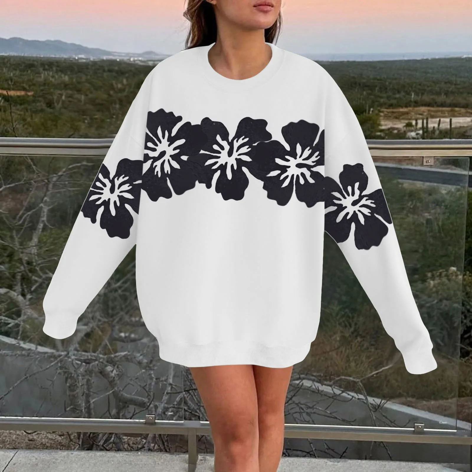 Women's Long Sleeve O Neck Sweatshirt Casual Hawaiian Flower Print Outdoor Workout Sweatshirt Hoodless Sweatshirt Pullover Top
Women's Long Sleeve O Neck Sweatshirt Casual Hawaiian Flower Print Outdoor Workout Sweatshirt Hoodless Sweatshirt Pullover Top