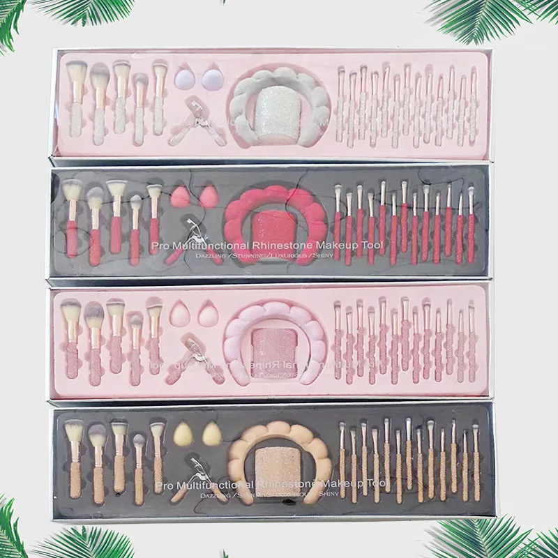 Glitz and Glam Brush Set 23pcs Bundle RHINESTONE Glam Brush Set Bling Makeup Brushes Diamond Makeup Brush Storage Bucket withbox
Glitz and Glam Brush Set 23pcs Bundle RHINESTONE Glam Brush Set Bling Makeup Brushes Diamond Makeup Brush Storage Bucket withbox