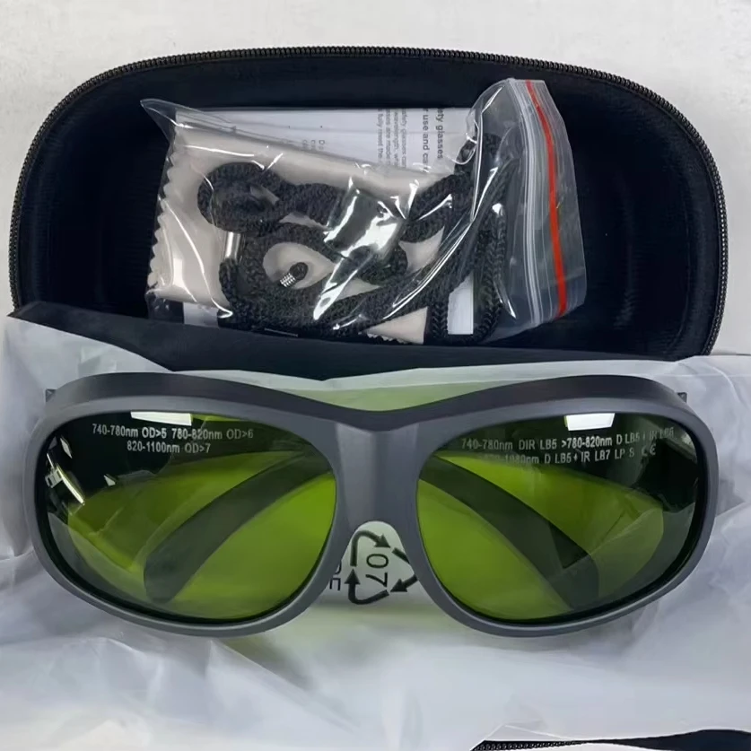 Professional Laser Protective Industrial Tr90 Large Frame Laser Safety Protective Goggles for 755 nm 808 nm 1064 nm Wavelength
Professional Laser Protective Industrial Tr90 Large Frame Laser Safety Protective Goggles for 755 nm 808 nm 1064 nm Wavelength