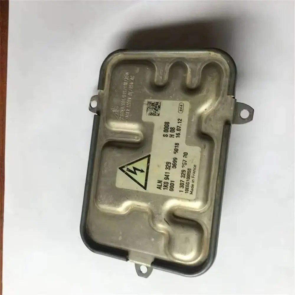 130732925700 Original D1S D1R Xenon Ballast D1 Ballast for Volkswagen CC 2009 2010 2011 2012 1K0941329 Headlamp Controller
130732925700 Original D1S D1R Xenon Ballast D1 Ballast for Volkswagen CC 2009 2010 2011 2012 1K0941329 Headlamp Controller
