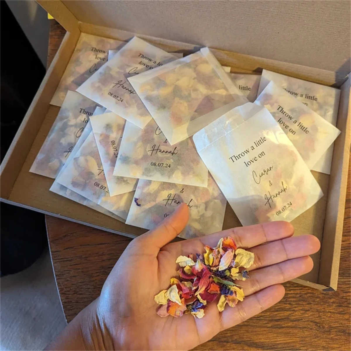 20 bags Biodegradable Confetti.Personalised Printed Pre Filled Packets. Wedding Confetti.Real Flower Petal Confetti.Eco wedding.
20 bags Biodegradable Confetti.Personalised Printed Pre Filled Packets. Wedding Confetti.Real Flower Petal Confetti.Eco wedding.
