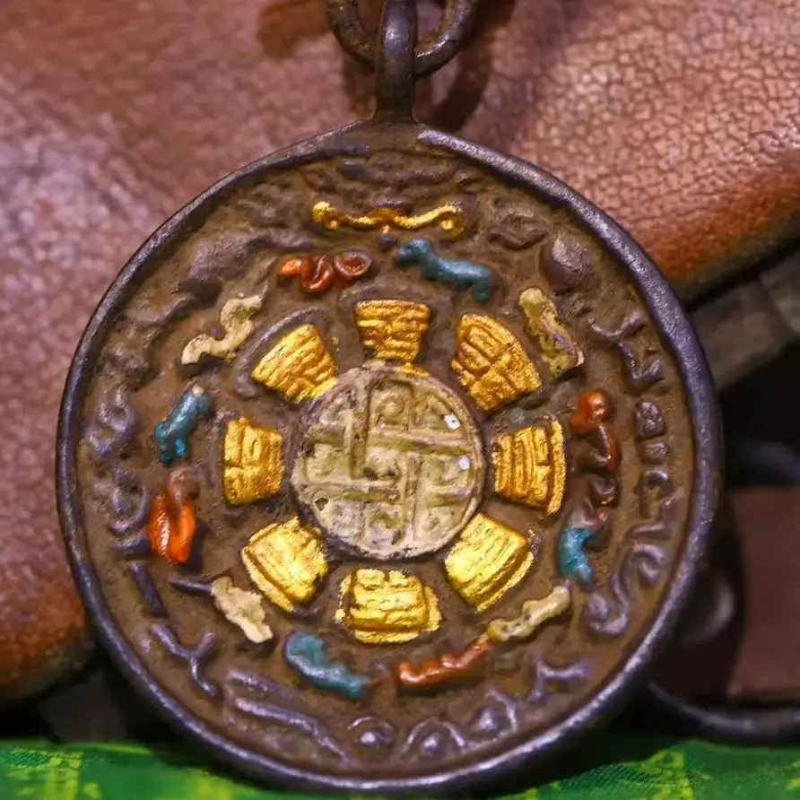 4"Tibetan Temple Collection Old Bronze Painted Cinnabar GARUDA Buddha Statue Garuda Dhwaja Buddha Card Pendant Amulet Town house
4"Tibetan Temple Collection Old Bronze Painted Cinnabar GARUDA Buddha Statue Garuda Dhwaja Buddha Card Pendant Amulet Town house