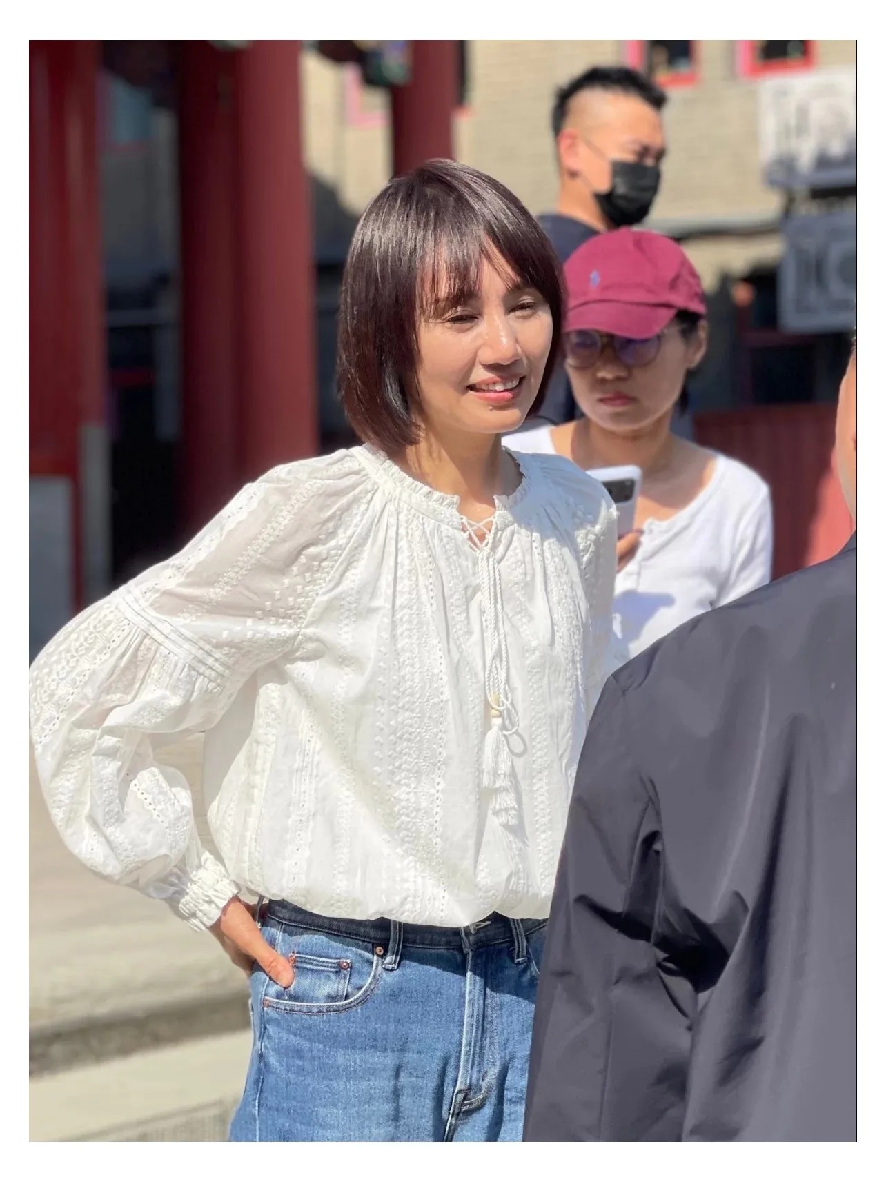 EXJR Yuan Quan Summer White Lace Trim Sun Protection Shirt round Neck Rope Tie Women's Loose Fit Casual Style Long Sleeve
EXJR Yuan Quan Summer White Lace Trim Sun Protection Shirt round Neck Rope Tie Women's Loose Fit Casual Style Long Sleeve
