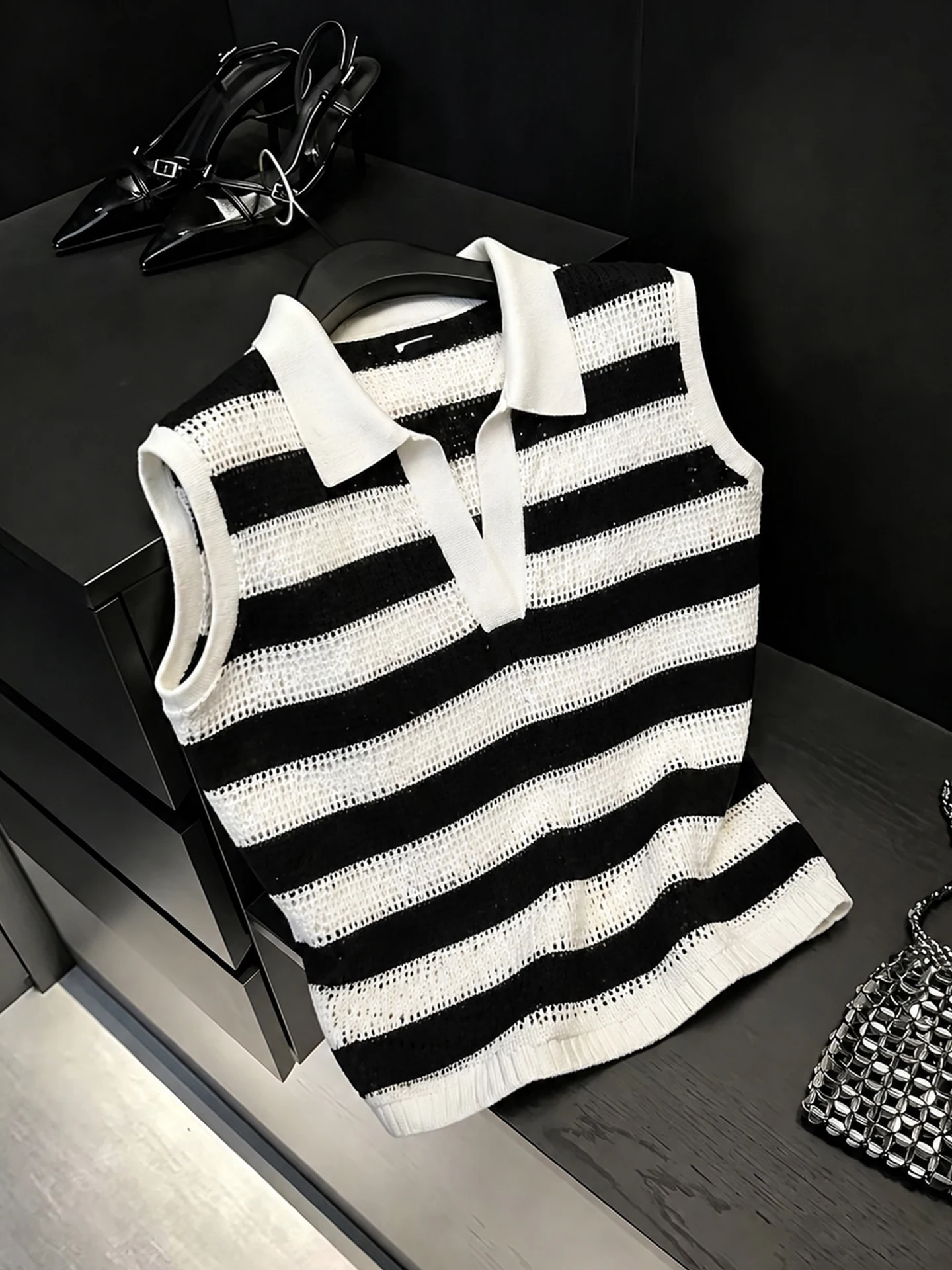 Korean Style Striped Color Block Knitted Vest Women's Sleeveless Top Slimming Fashionable Versatile Summer Commute Silk Blend
Korean Style Striped Color Block Knitted Vest Women's Sleeveless Top Slimming Fashionable Versatile Summer Commute Silk Blend