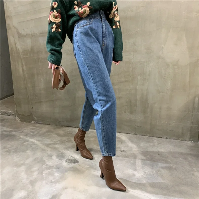 Loose Straight Denim Trousers Button Chic Pants 2024 New Vintage Women's High Waist Jeans Pants Blue Streetwear Female Pockets
Loose Straight Denim Trousers Button Chic Pants 2024 New Vintage Women's High Waist Jeans Pants Blue Streetwear Female Pockets