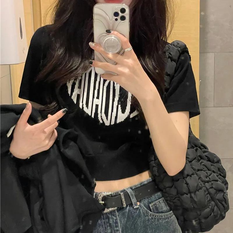 2022 Summer Short Sleeve Heart Knitted Hollow Sweaters T-shirt Casual Women Short Sleeve O-neck Elegant Ladies Pullovers Sweater
2022 Summer Short Sleeve Heart Knitted Hollow Sweaters T-shirt Casual Women Short Sleeve O-neck Elegant Ladies Pullovers Sweater