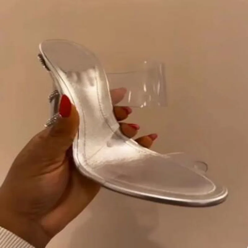 Transparent PVC Sliver Bling Crystal Rhinestone S Surrounded Heels Mules Women Slip On 8 10 CM Thin Heels Modern Slippers Sandal
Transparent PVC Sliver Bling Crystal Rhinestone S Surrounded Heels Mules Women Slip On 8 10 CM Thin Heels Modern Slippers Sandal