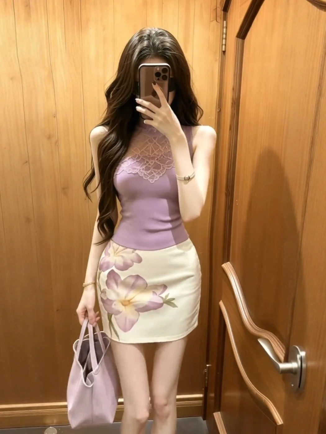 Elegant Lace Print Two-Piece Set for Women Summer Pure Desire Purple Sleeveless Vest High Waist Skirt Slim Fit Fashion Ensemble
Elegant Lace Print Two-Piece Set for Women Summer Pure Desire Purple Sleeveless Vest High Waist Skirt Slim Fit Fashion Ensemble