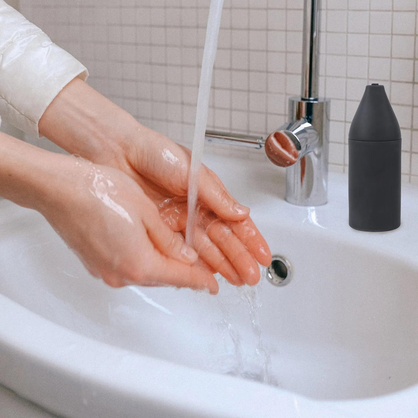 Silicone Travel Bottle Portable Mini Squeeze Dispenser Leak Proof Hand Container Refillable For Lotion
Silicone Travel Bottle Portable Mini Squeeze Dispenser Leak Proof Hand Container Refillable For Lotion