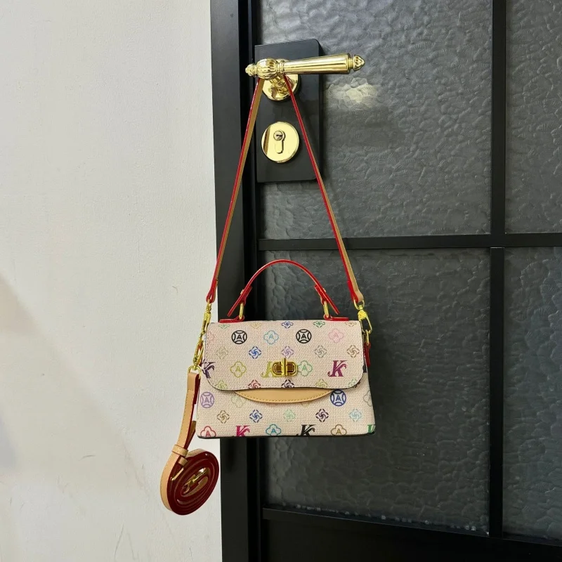 Famous Designer Premium Handbag Leather Crossbody Messenger Bag For Women Ladies Elegant Trendy
Famous Designer Premium Handbag Leather Crossbody Messenger Bag For Women Ladies Elegant Trendy