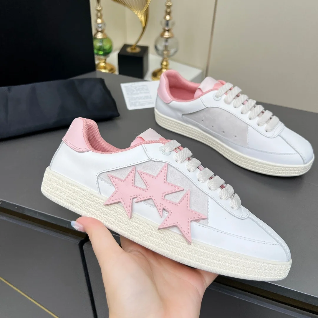 Luxury Pacific Stars Sneakers Unisex Outdoor Leather Flat Casual Shoes Lightweight Street Couple Skate Shoes Brand Direct Sales
Luxury Pacific Stars Sneakers Unisex Outdoor Leather Flat Casual Shoes Lightweight Street Couple Skate Shoes Brand Direct Sales