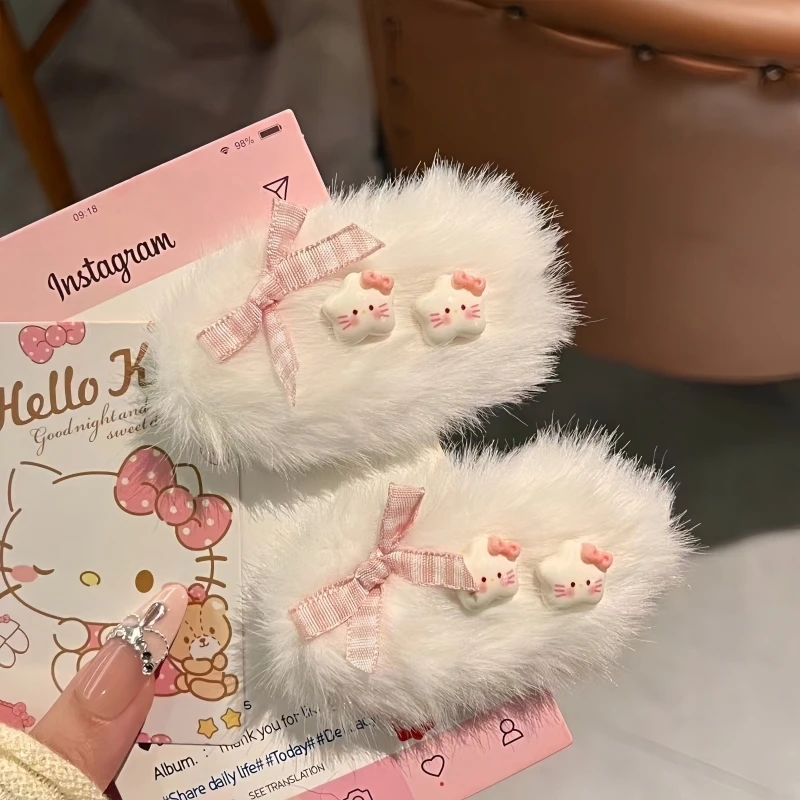 Sanrio Hello Kitty плюшевая заколка для волос очаровательные Kawaii модные аксессуары для волос для женщин милые девушки шпилька праздничные подарки
Sanrio Hello Kitty плюшевая заколка для волос очаровательные Kawaii модные аксессуары для волос для женщин милые девушки шпилька праздничные подарки