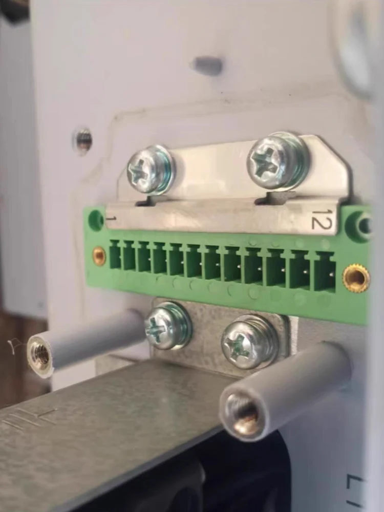 12Pin RS485 Terminal Block a Spare Part Compatible with Huawei Sun2000-ZHM5 Series PV Inverters
12Pin RS485 Terminal Block a Spare Part Compatible with Huawei Sun2000-ZHM5 Series PV Inverters