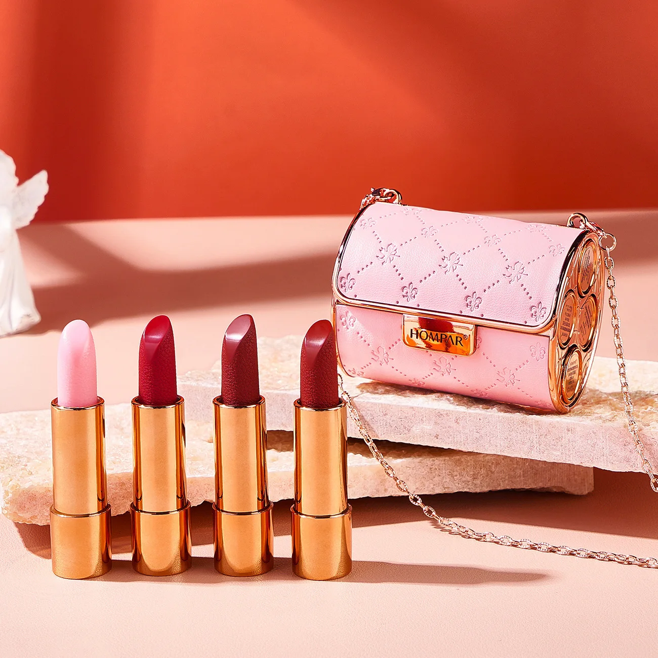 Chain Bag Lipstick Makeup Set 4Pcs Long Lasting Matte Lip Stick Leather Gift Box for Girl Women's Birthday Gift Korean
Chain Bag Lipstick Makeup Set 4Pcs Long Lasting Matte Lip Stick Leather Gift Box for Girl Women's Birthday Gift Korean