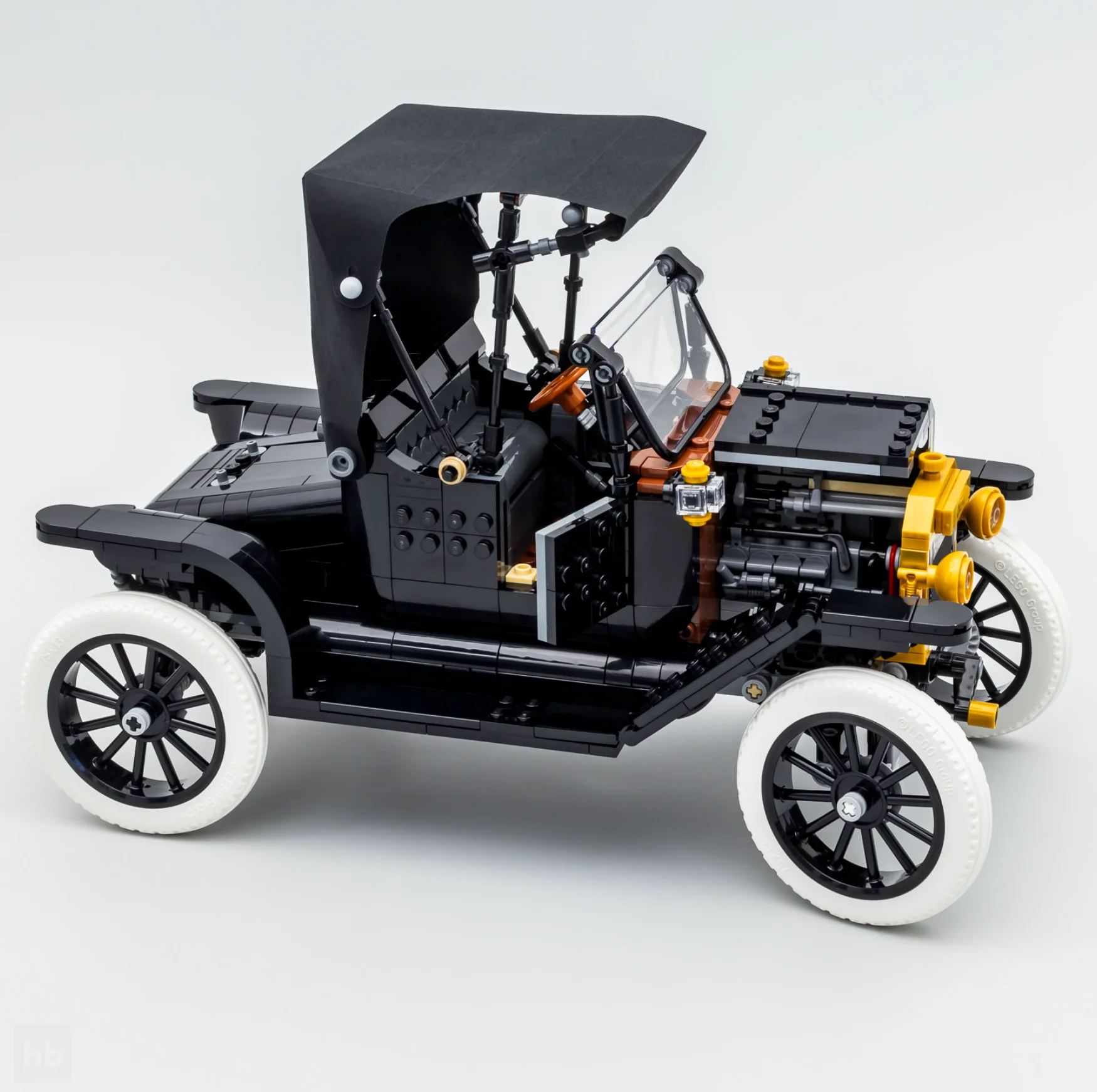 1060pcs Bricks Disney Ford Model T Building Blocks Vintage Car Model Assemble Toys for Children Christmas Gifts
1060pcs Bricks Disney Ford Model T Building Blocks Vintage Car Model Assemble Toys for Children Christmas Gifts