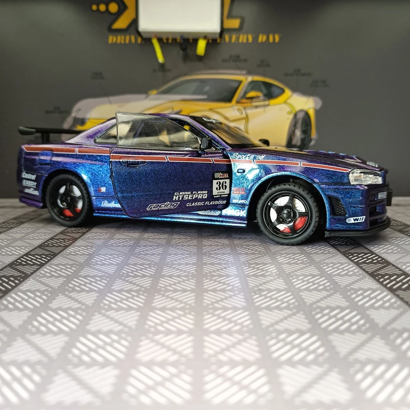 Модель автомобиля Nissan GTR-R34 из сплава, масштаб 1:24, с открывающимися дверями, передним капотом и багажным отсеком, высокое качество изготовления.
Модель автомобиля Nissan GTR-R34 из сплава, масштаб 1:24, с открывающимися дверями, передним капотом и багажным отсеком, высокое качество изготовления.