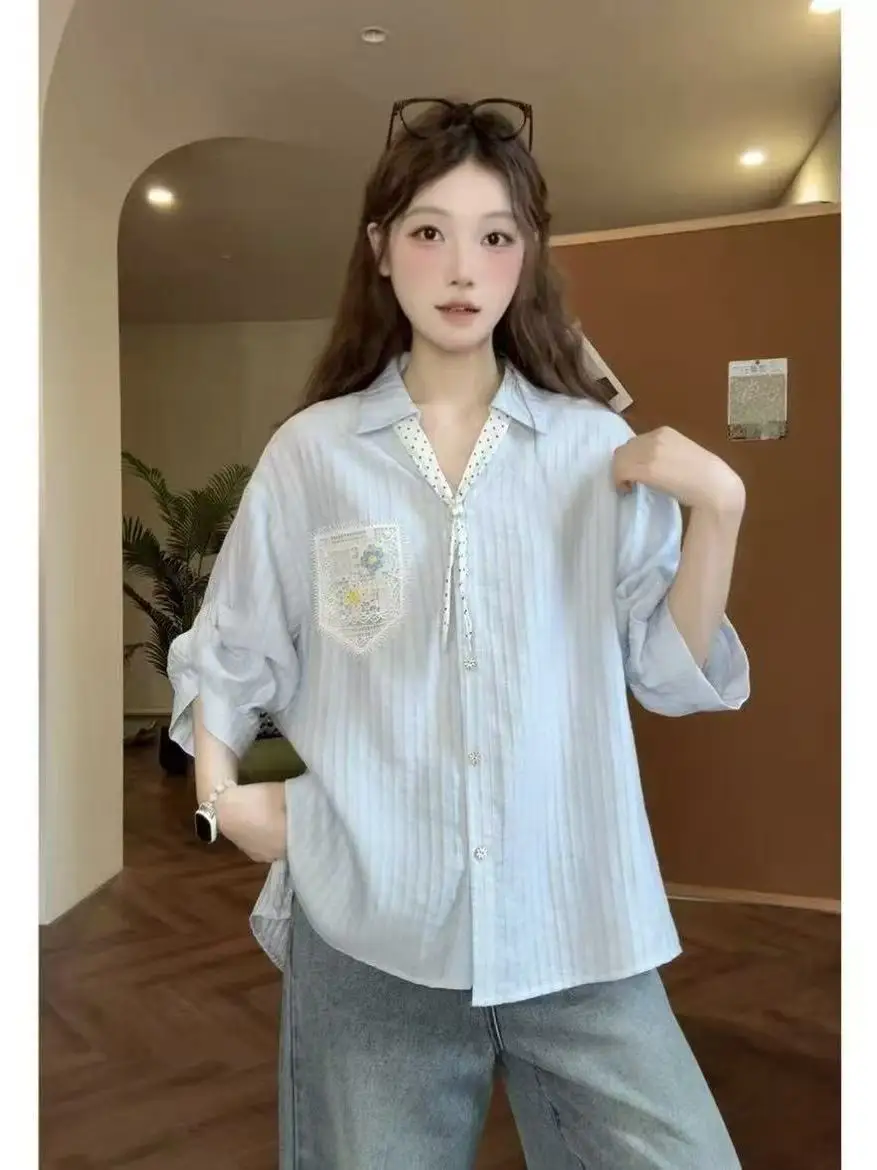 Breathable plus Size Striped Shirt Short Sleeve Women's Fashion Retro Style Summer New Arrival Lightweight Loose Fit Top
Breathable plus Size Striped Shirt Short Sleeve Women's Fashion Retro Style Summer New Arrival Lightweight Loose Fit Top