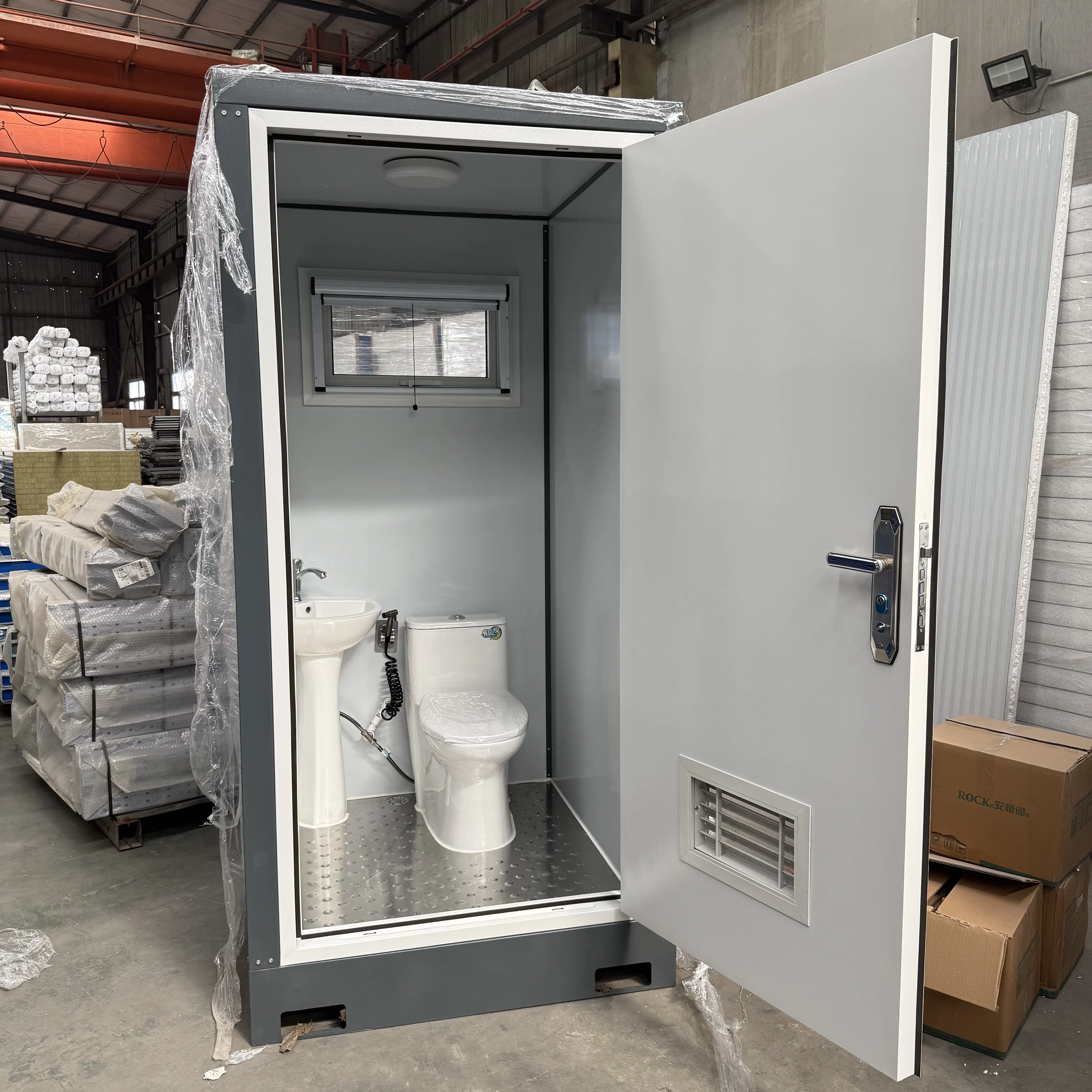 TOPPRE Bathroom Adult Portable Toilet Public Restroom WC Mobile Shower Room Cabin Vip Toilet Light Steel Frame Prefab Toilet
TOPPRE Bathroom Adult Portable Toilet Public Restroom WC Mobile Shower Room Cabin Vip Toilet Light Steel Frame Prefab Toilet