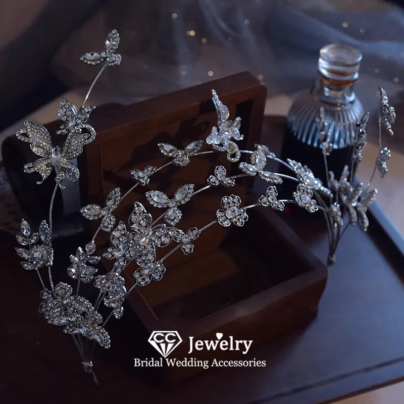 CC Romantic Crowns Women Hair Accessories Bridal Headbands Engagement Jewelry Wedding Headdress Shining Crystal Diadems AN504
CC Romantic Crowns Women Hair Accessories Bridal Headbands Engagement Jewelry Wedding Headdress Shining Crystal Diadems AN504