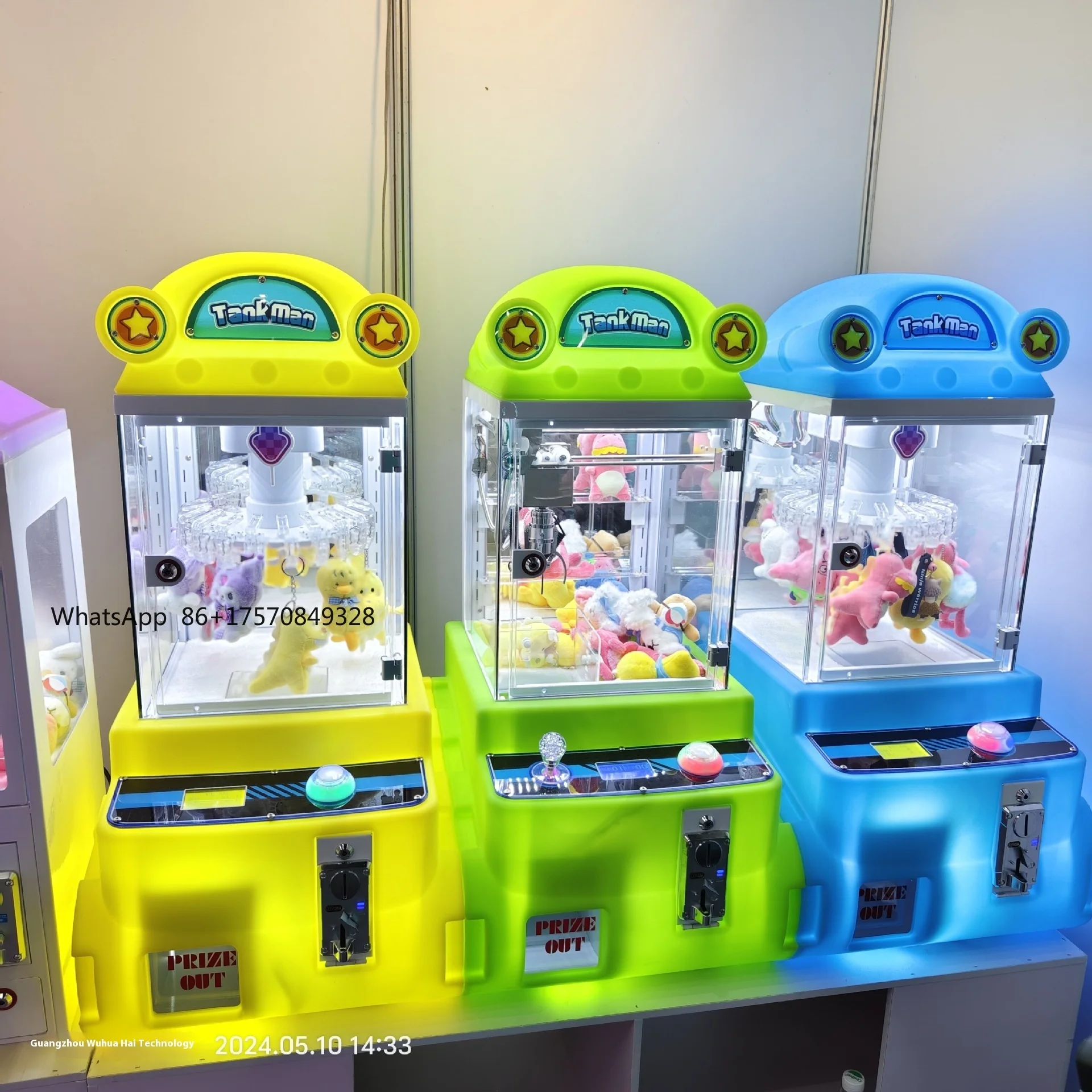Mini English Language Claw Crane Machine Small Plastic Vending Game & Plush Machines
Mini English Language Claw Crane Machine Small Plastic Vending Game & Plush Machines