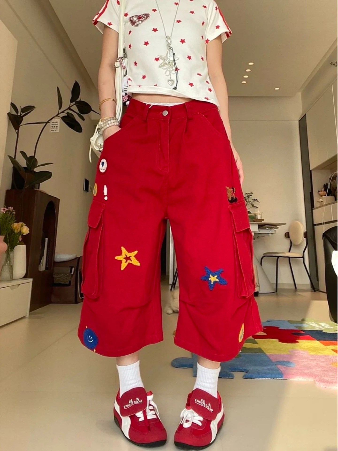 High Waist Wide Leg Jeans Women's Summer New Style Star Embroidery Denim Seven-Foot Pants Casual Vintage Loose Fit Trousers
High Waist Wide Leg Jeans Women's Summer New Style Star Embroidery Denim Seven-Foot Pants Casual Vintage Loose Fit Trousers