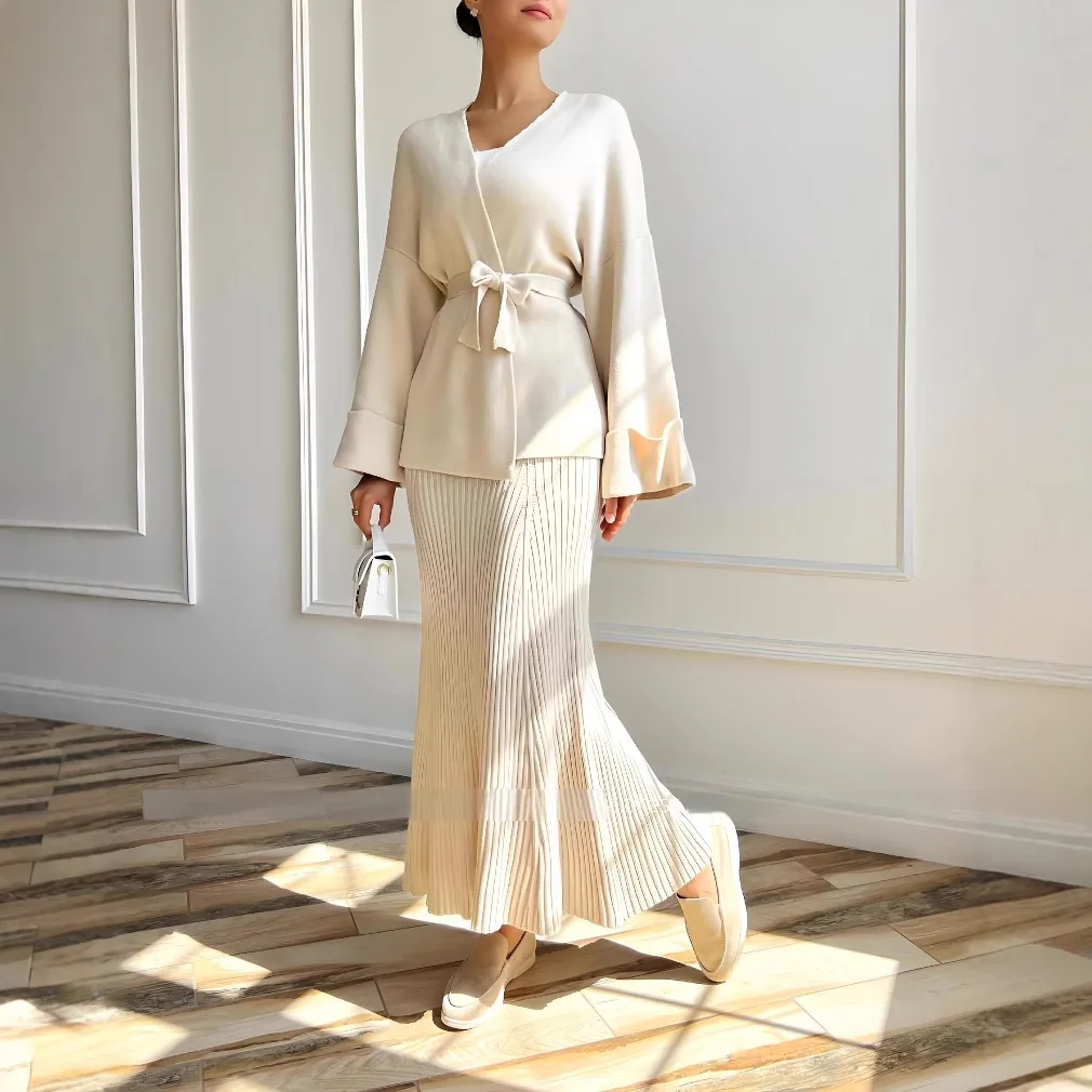 Elegant Knitted Long Dresses Women 2025 Spring 2 Piece Sets Laces Up Belt Cardigans Sweater Pullovers Maxi Skirts Suits
Elegant Knitted Long Dresses Women 2025 Spring 2 Piece Sets Laces Up Belt Cardigans Sweater Pullovers Maxi Skirts Suits