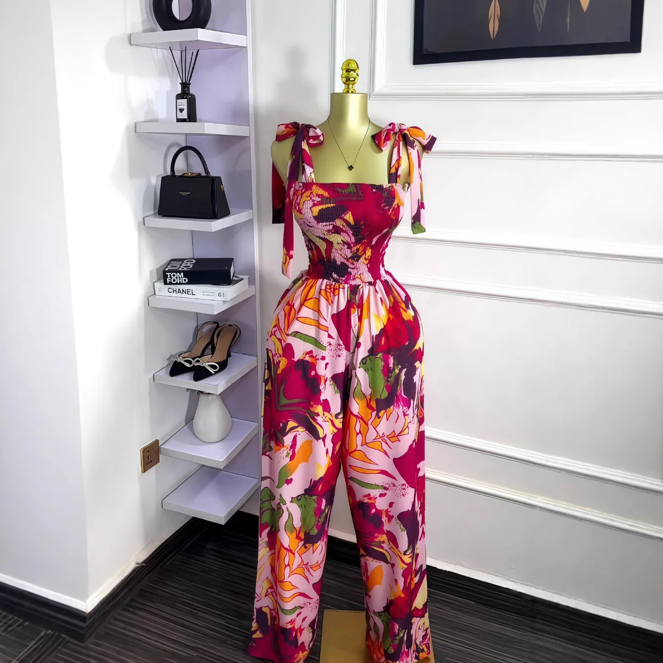 Women's 2026 Summer New Sleeveless Bow Tie Strapless Waist-Cinching Long Printed Jumpsuit
Women's 2026 Summer New Sleeveless Bow Tie Strapless Waist-Cinching Long Printed Jumpsuit