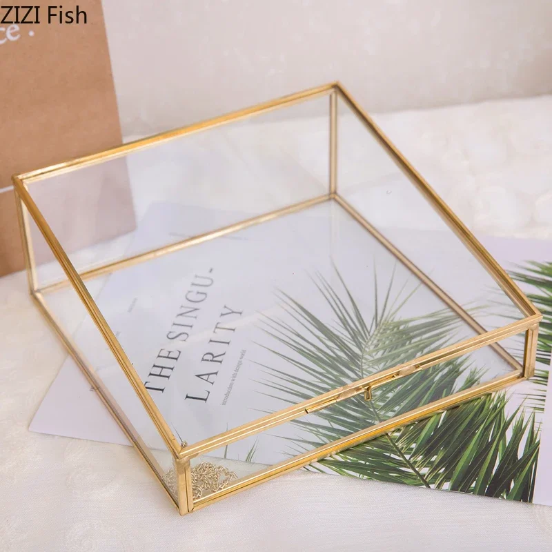 European Style Polygonal Vintage Copper Side Glass Jewelry Cosmetic Storage Box Jewelry Display and Storage
European Style Polygonal Vintage Copper Side Glass Jewelry Cosmetic Storage Box Jewelry Display and Storage