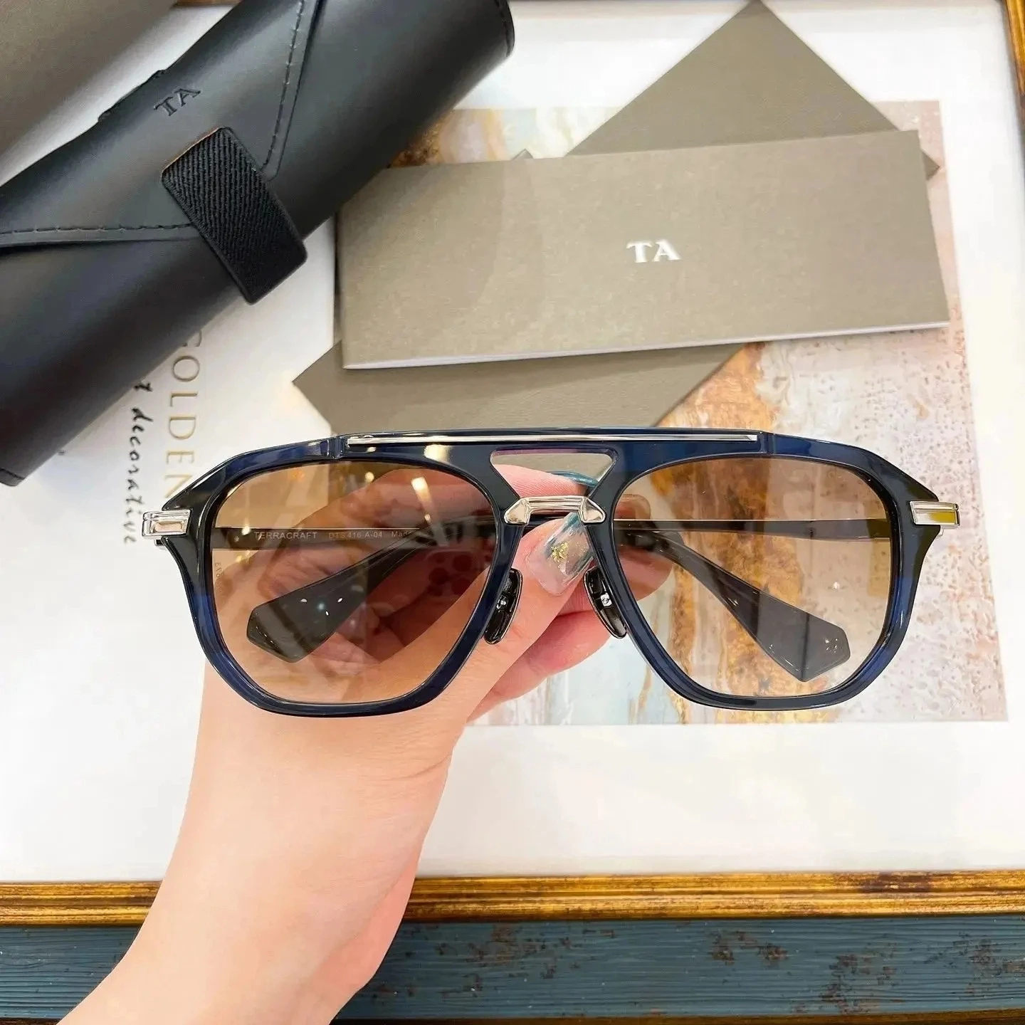 Authentic For DIYTA DT TERRACRAFT DTS416-A Top Quality Men Women Sun Glasses Square Luxury Design Male Couple Eyewear With Box
Authentic For DIYTA DT TERRACRAFT DTS416-A Top Quality Men Women Sun Glasses Square Luxury Design Male Couple Eyewear With Box