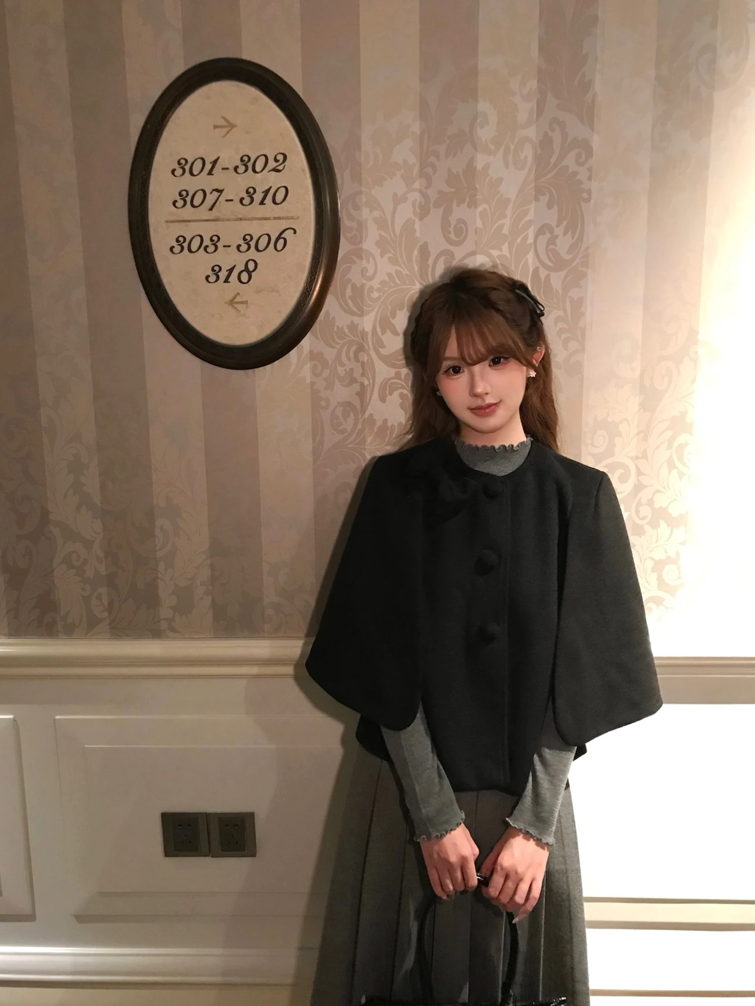 Initial Dr POKEMENG Single Face Woolen Cloak Coat round Ne Open Cardigan Top Autumn Winter Long Sve Ladies Faion
Initial Dr POKEMENG Single Face Woolen Cloak Coat round Ne Open Cardigan Top Autumn Winter Long Sve Ladies Faion