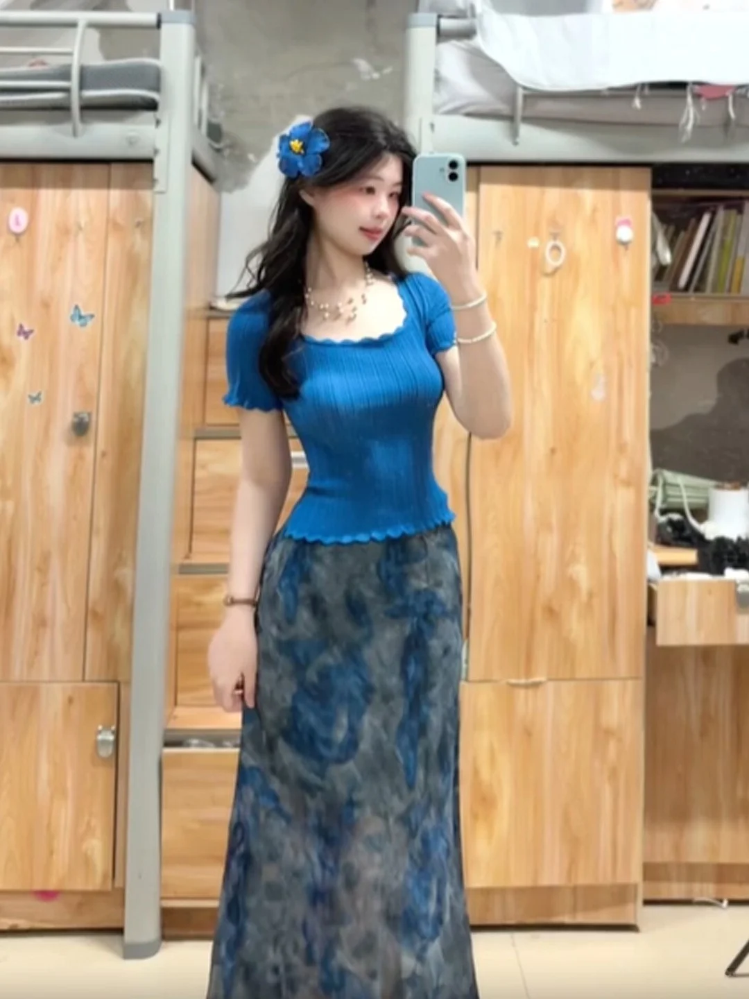 Retro Beautiful Unique Printed Top Half Skirt Two-Piece Set Elegant Complete OOTD Summer 2026 Fashion Women's Ensemble
Retro Beautiful Unique Printed Top Half Skirt Two-Piece Set Elegant Complete OOTD Summer 2026 Fashion Women's Ensemble