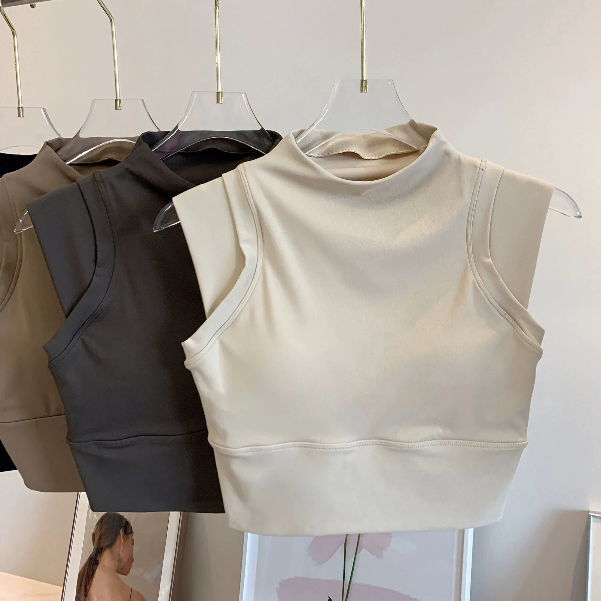 High Neck Yoga Tank Tops for Fitness Female Workou Vest Push Up Tights Sports Bra for Women Sportswear for Gym Outfit
High Neck Yoga Tank Tops for Fitness Female Workou Vest Push Up Tights Sports Bra for Women Sportswear for Gym Outfit