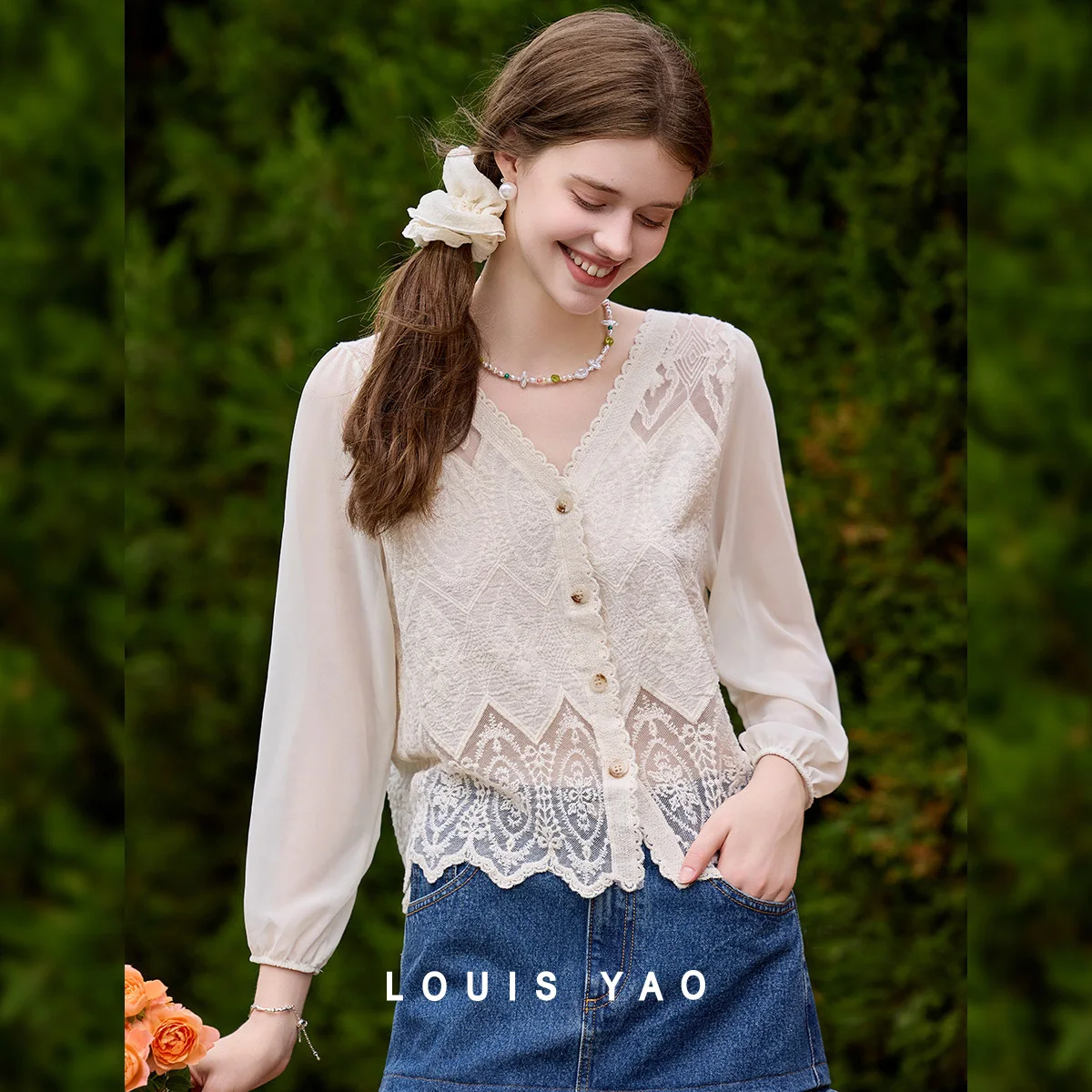 LOUIS YAO Sweet Lace V-neck Cardigan 2025 Autumn Women's Shirt Woven Non Elastic Embroidered Single Breasted Long Sleeved Shirt
LOUIS YAO Sweet Lace V-neck Cardigan 2025 Autumn Women's Shirt Woven Non Elastic Embroidered Single Breasted Long Sleeved Shirt