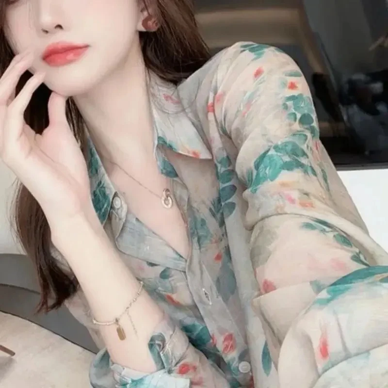 Vintage Printing All-match Blouse Spring New Polo Neck Long Sleeve Loose Fashion Shirt Tops Elegant Temperament Women Clothing
Vintage Printing All-match Blouse Spring New Polo Neck Long Sleeve Loose Fashion Shirt Tops Elegant Temperament Women Clothing