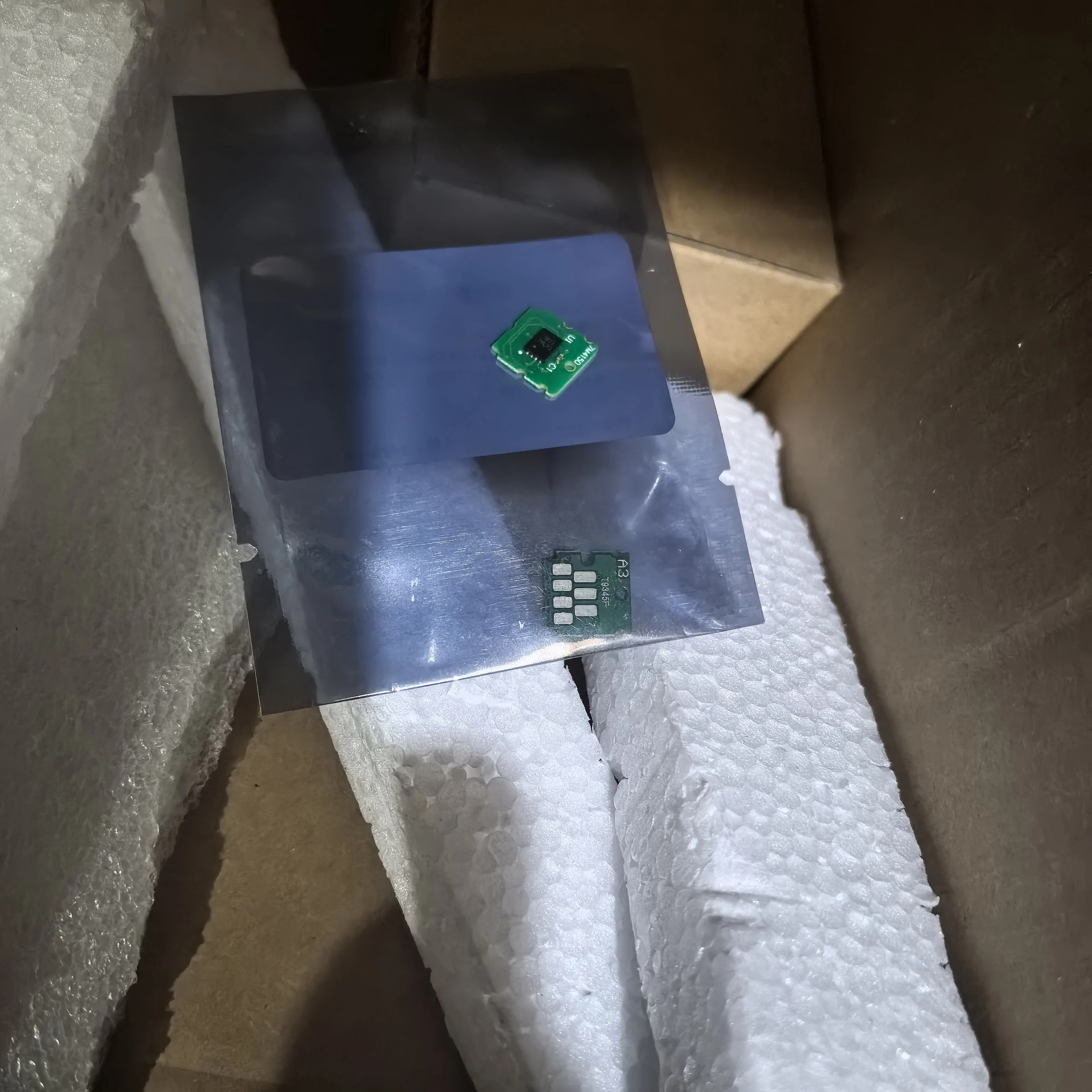 10 шт. C9345 чип резервуара для отработанных чернил для EPSON L8050 L8160 L8180 L15158 L15168 L15180 L18050 ET 8500 8550 18100 M15180
10 шт. C9345 чип резервуара для отработанных чернил для EPSON L8050 L8160 L8180 L15158 L15168 L15180 L18050 ET 8500 8550 18100 M15180