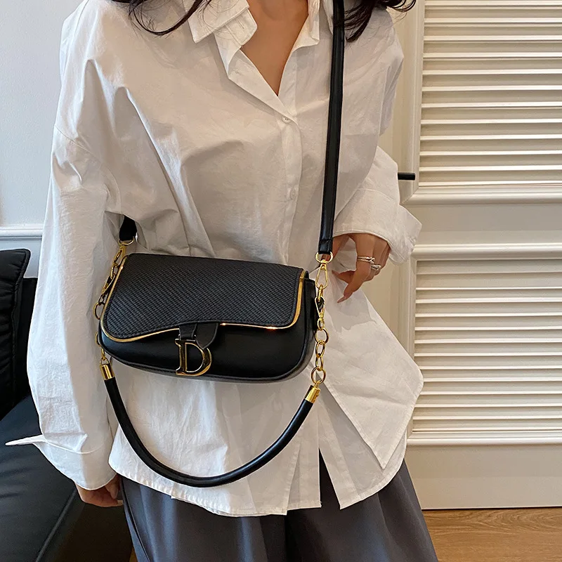 Elegant Fashion Texture Retro Trend Shoulder Bag, Temperament Oblique Span Women's Bag
Elegant Fashion Texture Retro Trend Shoulder Bag, Temperament Oblique Span Women's Bag