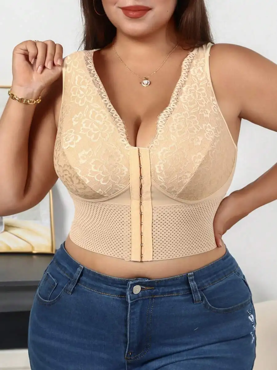 Plus Size Lace Patchwork Shaping Camisole With Front Zipper Beige
Plus Size Lace Patchwork Shaping Camisole With Front Zipper Beige