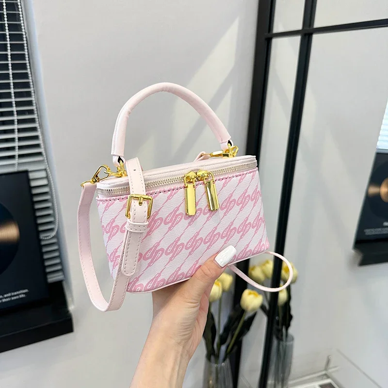 Classic Simple Leather Diaper Bag Elegant Crossbody Handbag For Women Luxury Vintage Shoulder Tote Messenger
Classic Simple Leather Diaper Bag Elegant Crossbody Handbag For Women Luxury Vintage Shoulder Tote Messenger