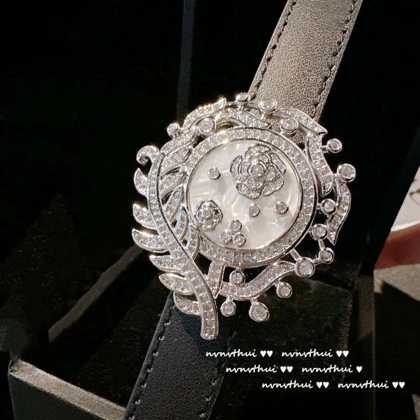 Original Design 925 Silver Shell Flower Wrist Strap Bracelet with PU Belt Ladies CZ Elegant Adjustable Bangle Luxury Jewelry
Original Design 925 Silver Shell Flower Wrist Strap Bracelet with PU Belt Ladies CZ Elegant Adjustable Bangle Luxury Jewelry