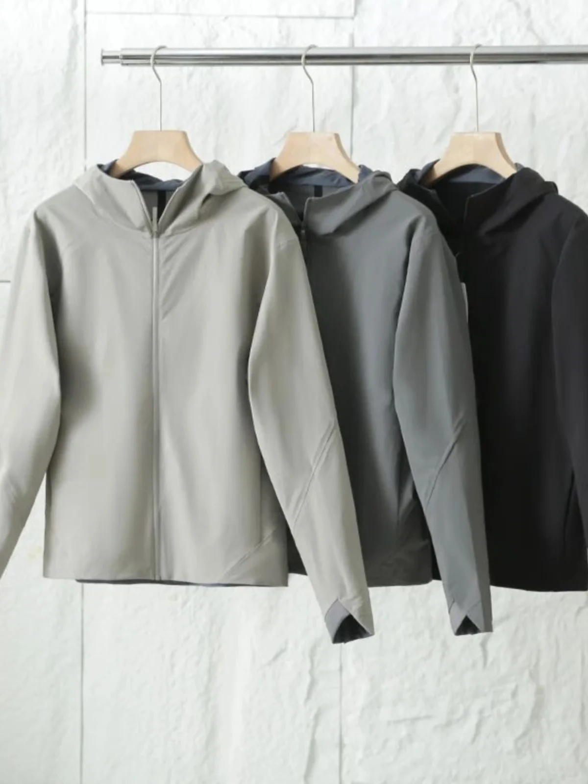 High-End Outdoor Men's Jaet Breathable Elastic Casual Hooded Coat Faionable Urban Sle Long Sve Stand Fit Autumn Wear
High-End Outdoor Men's Jaet Breathable Elastic Casual Hooded Coat Faionable Urban Sle Long Sve Stand Fit Autumn Wear