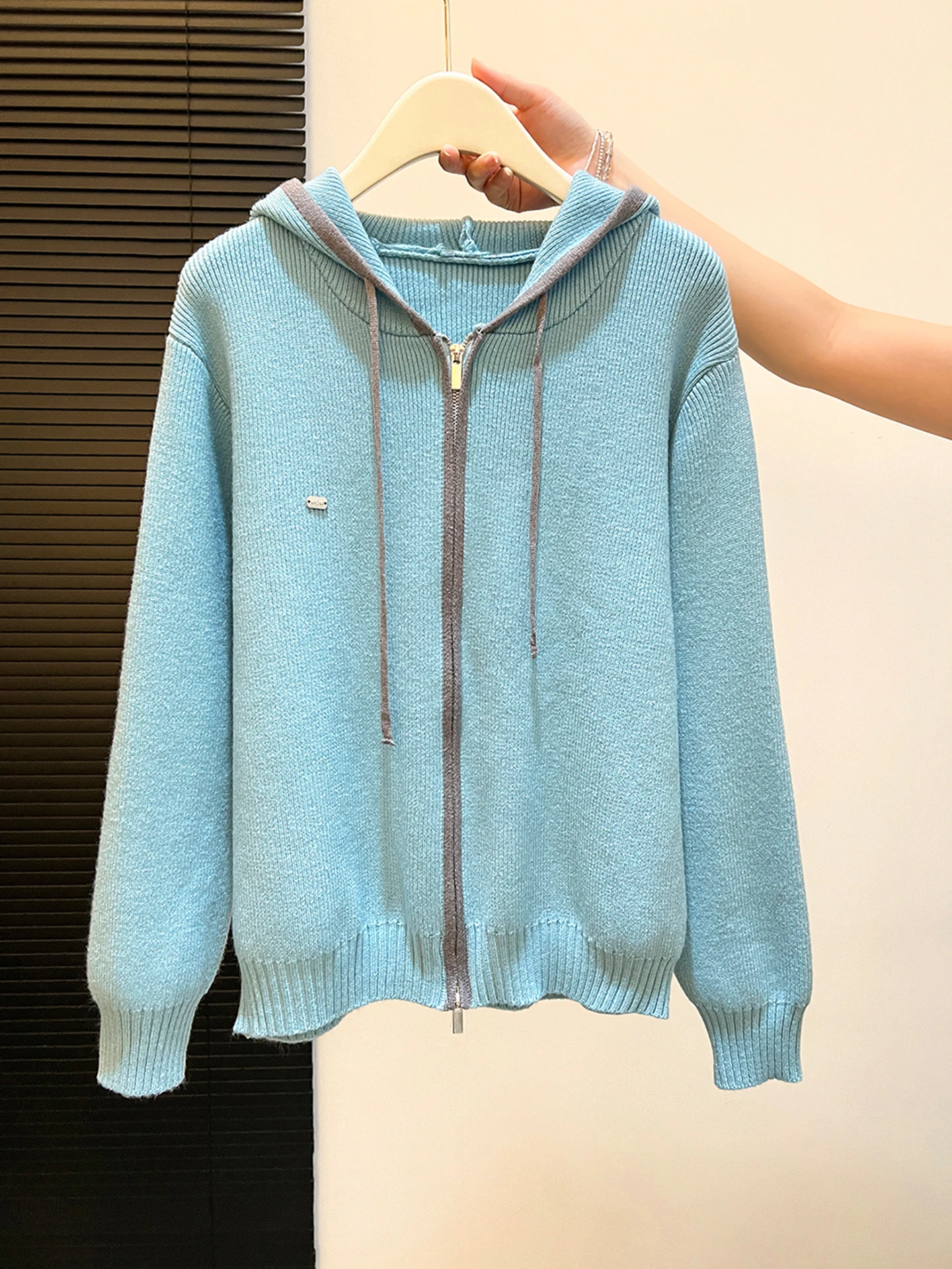 Korean Gentle Retro Color Blo Hooded Knitted Open Cardigan Men Women Spring Autumn Loose Soft Sweater Jaet Casual Sle
Korean Gentle Retro Color Blo Hooded Knitted Open Cardigan Men Women Spring Autumn Loose Soft Sweater Jaet Casual Sle