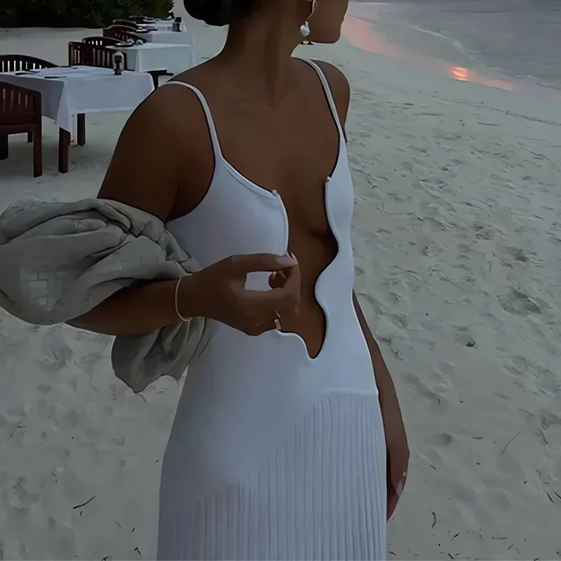 Sexy Lady Deep V Neck New Solid Sexy Hollow Out Knit Dress Sleeveless Slit Hem Female Bodycon Midi Dresses
Sexy Lady Deep V Neck New Solid Sexy Hollow Out Knit Dress Sleeveless Slit Hem Female Bodycon Midi Dresses
