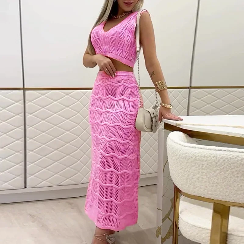 Women Casual Sleeveless 2Pc Suit Elegant V-neck Vest Tops & Long Slirt Outfits Sexy Hollow Out Knitted Solid Slim Beachwear Set
Women Casual Sleeveless 2Pc Suit Elegant V-neck Vest Tops & Long Slirt Outfits Sexy Hollow Out Knitted Solid Slim Beachwear Set