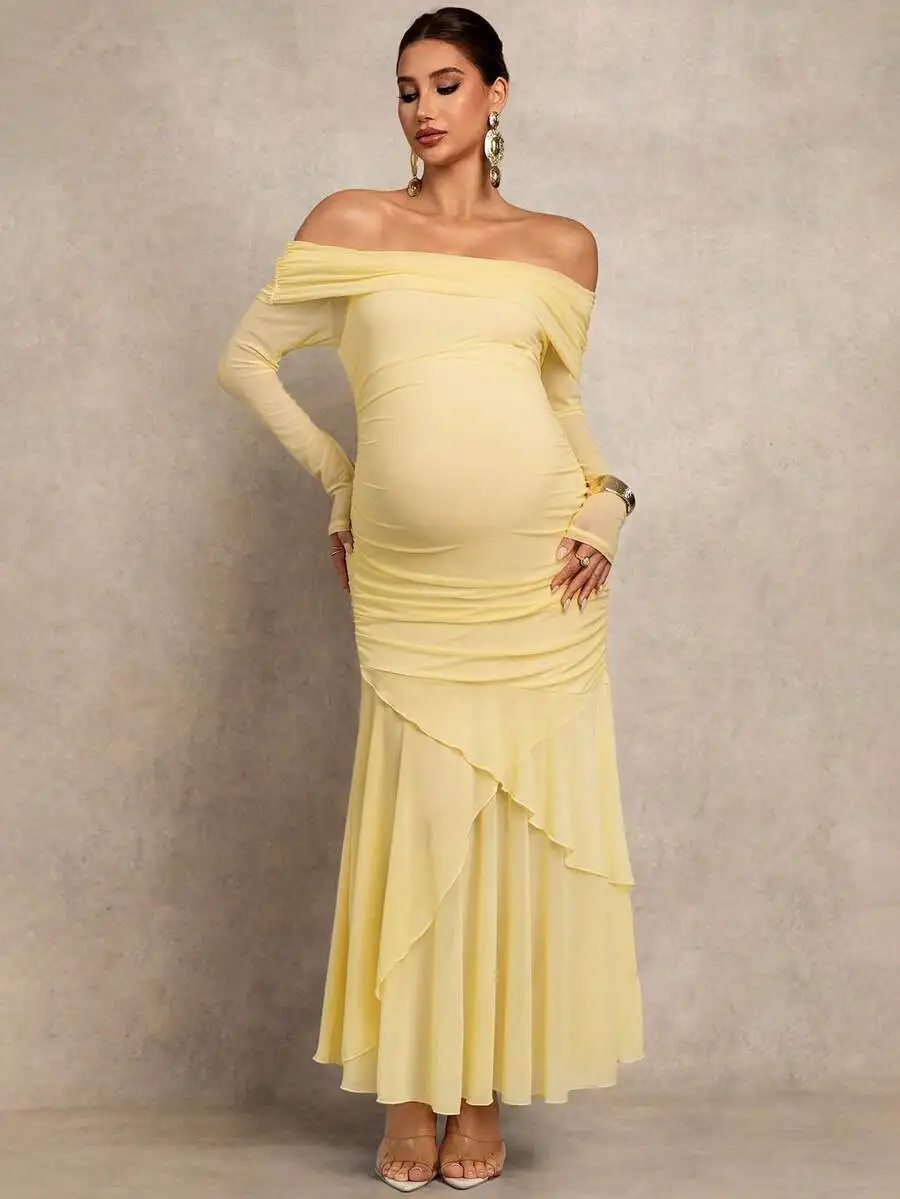 Maternity Solid Off-Shoulder Long Sleeve Ruffle Hem Elegant Maxi Dress
Maternity Solid Off-Shoulder Long Sleeve Ruffle Hem Elegant Maxi Dress