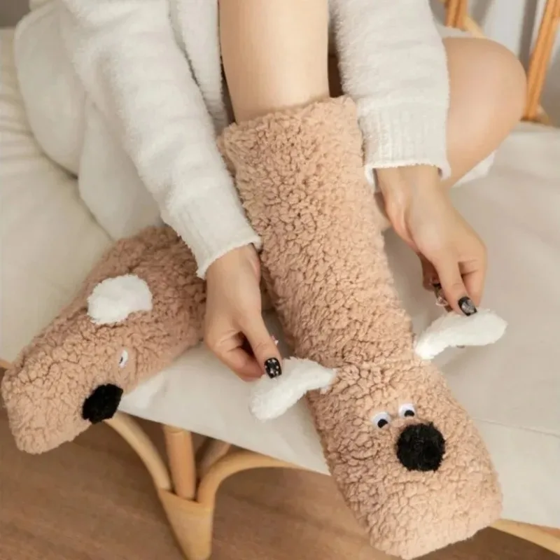Милые носки для сна, женские зимние теплые плюшевые нескользящие домашние мягкие напольные забавные пушистые тапочки с рисунком щенка
Милые носки для сна, женские зимние теплые плюшевые нескользящие домашние мягкие напольные забавные пушистые тапочки с рисунком щенка
