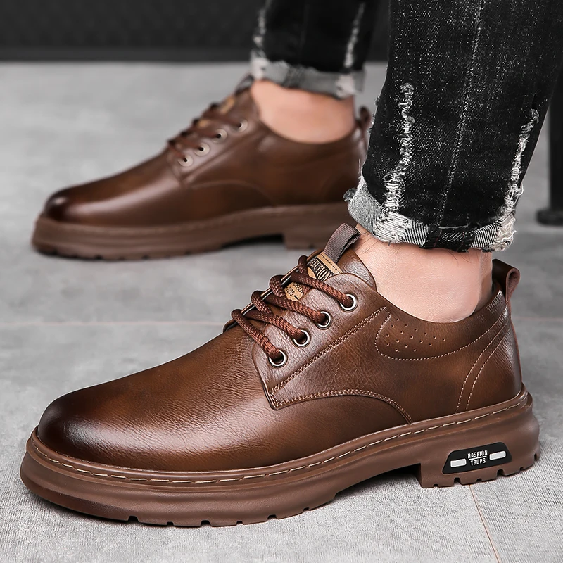 Mens Low Cut Casual Shoes Genuine Leather British Retro Style Business Casual Soft Sole Big Head Work Boots for Spring Autumn
Mens Low Cut Casual Shoes Genuine Leather British Retro Style Business Casual Soft Sole Big Head Work Boots for Spring Autumn
