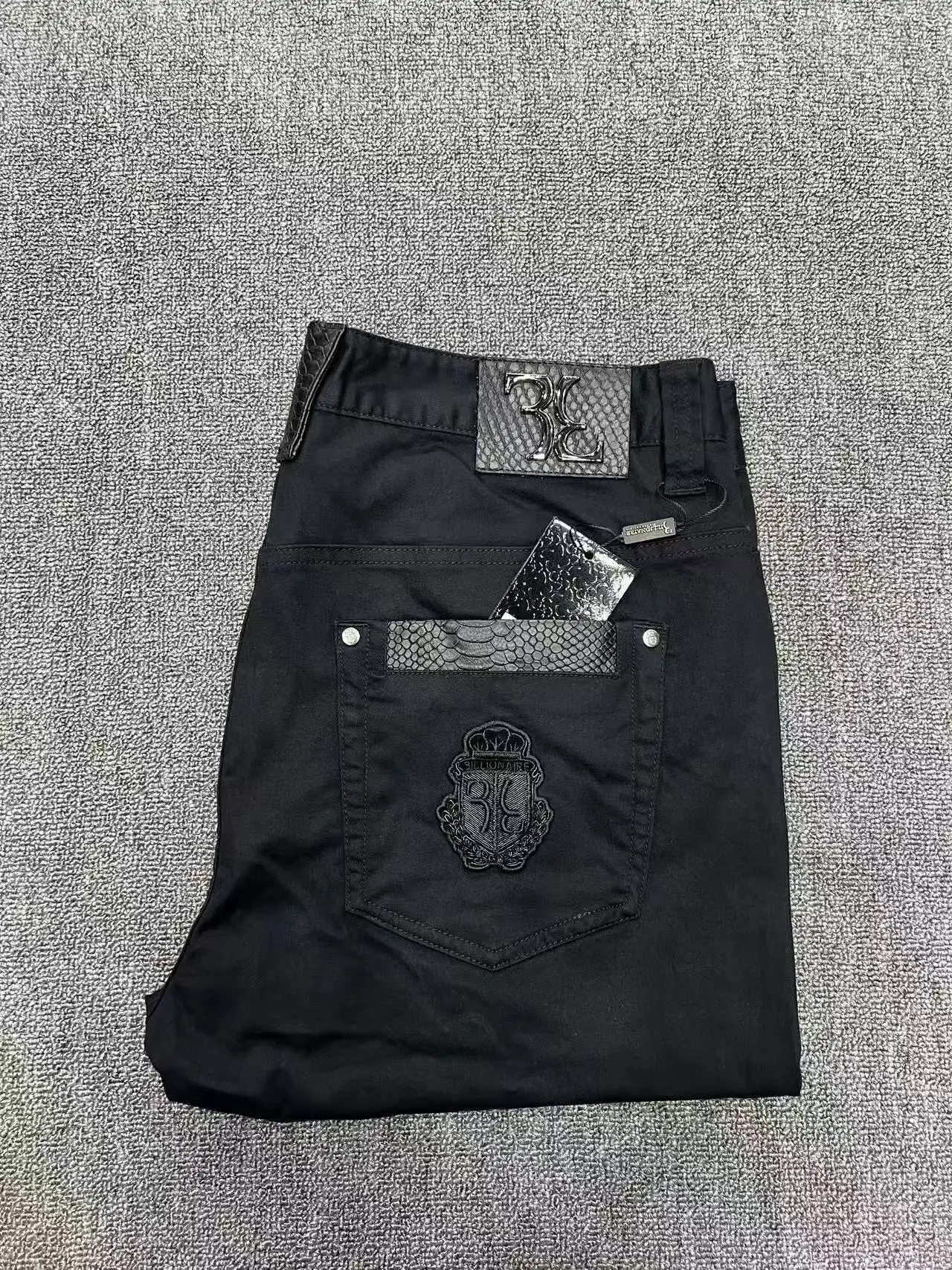 BILLIONAIRE OECHSLI Jeans Men 2026 Spring Summer new casual Embroidery comfortable elasticity Sports Big size 34-42 Pants
BILLIONAIRE OECHSLI Jeans Men 2026 Spring Summer new casual Embroidery comfortable elasticity Sports Big size 34-42 Pants