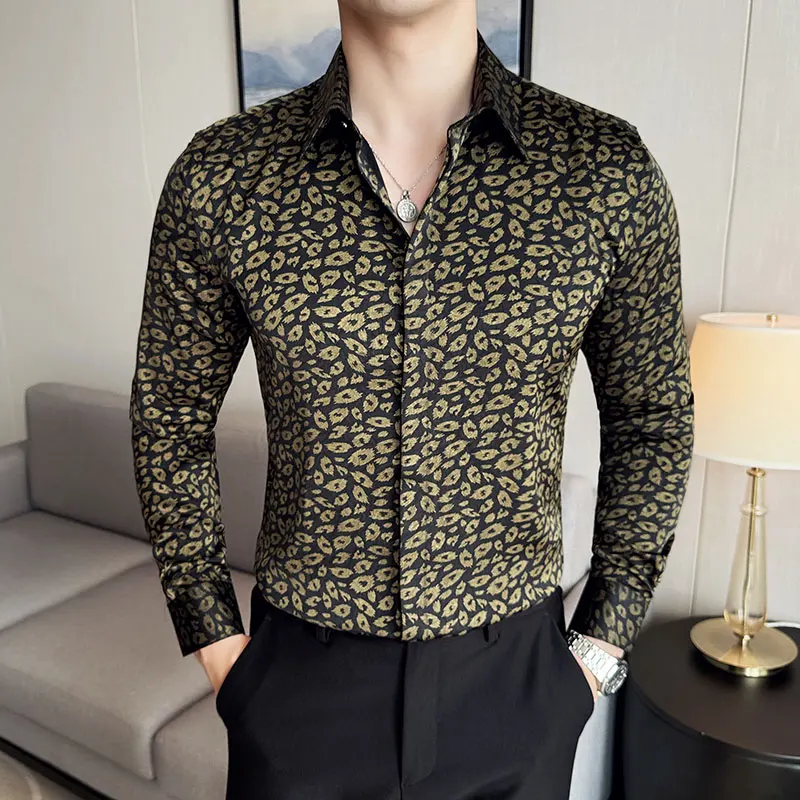 Рубашка с леопардовым принтом, мужская рубашка высокого качества с блестящей драпировкой, против морщин, рубашка с длинными рукавами, нишевый дизайн, модная золотая клубная мужская одежда
Рубашка с леопардовым принтом, мужская рубашка высокого качества с блестящей драпировкой, против морщин, рубашка с длинными рукавами, нишевый дизайн, модная золотая клубная мужская одежда